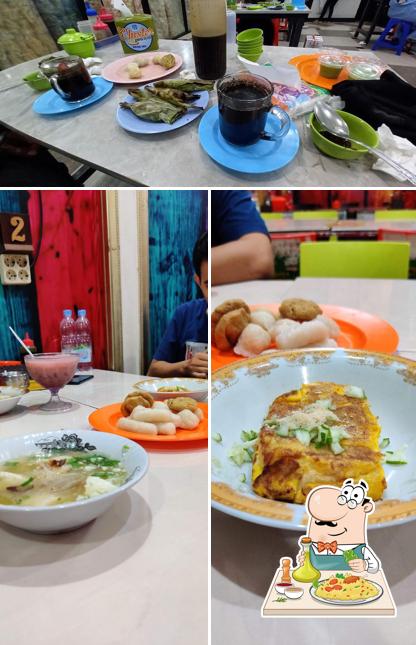 Pempek Lala Restaurant, Palembang, Jalan Mujahidin No.23 26 Ilir ...