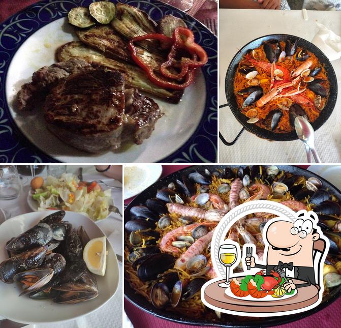 В "Taberna Mio Cid" вы можете попробовать разнообразные блюда с морепродуктами
