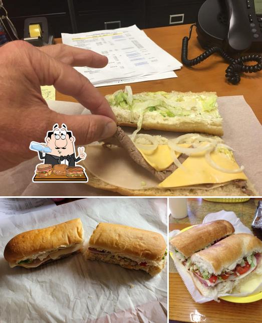Попробуйте бутерброды в "Uncle Bill's Sub & Sandwich"