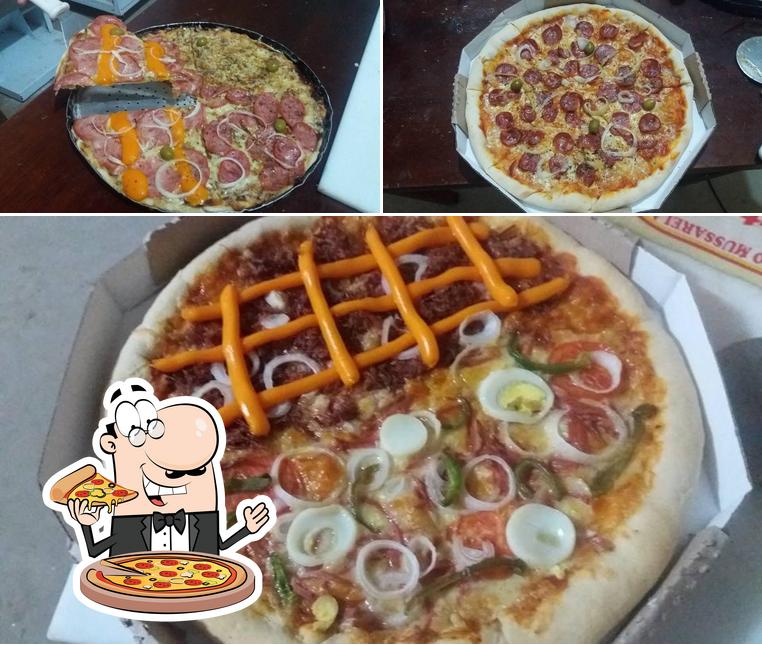 Peça diferentes tipos de pizza