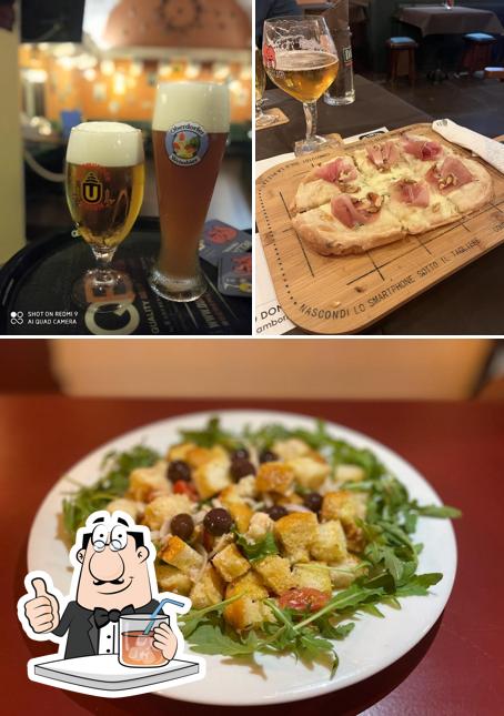 Tra le diverse cose da The Lawyer's Pub si possono trovare la bevanda e cibo