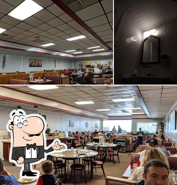 Family Restaurant, Crestmont Shopping Center, 2477 Brodhead Rd
