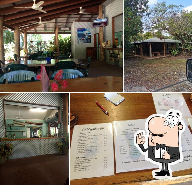 Blooms Cafe in Bloomfield Restaurant reviews