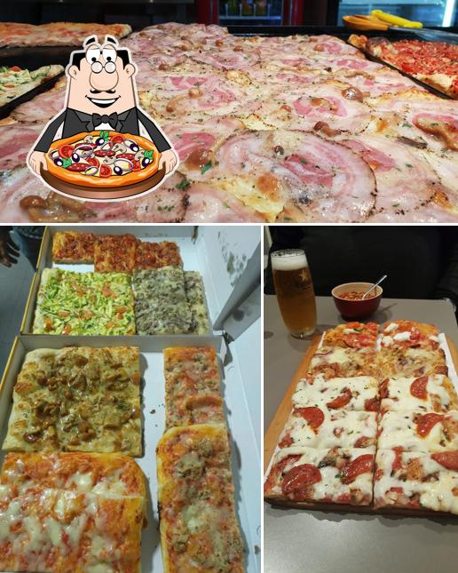 Elige una pizza en Pizzpazz Pizzería