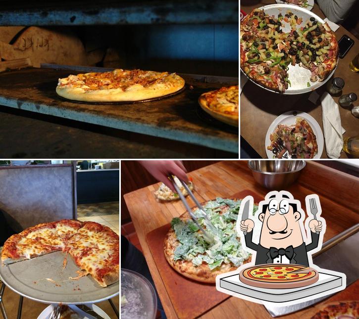 Upper Crust Pizza in Cathedral City Restaurant menu and reviews