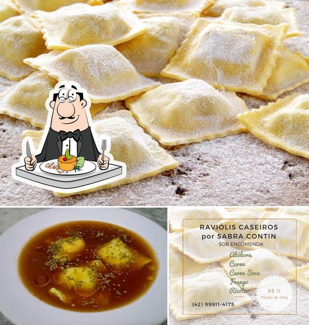 Comida em Raviolis Caseiros