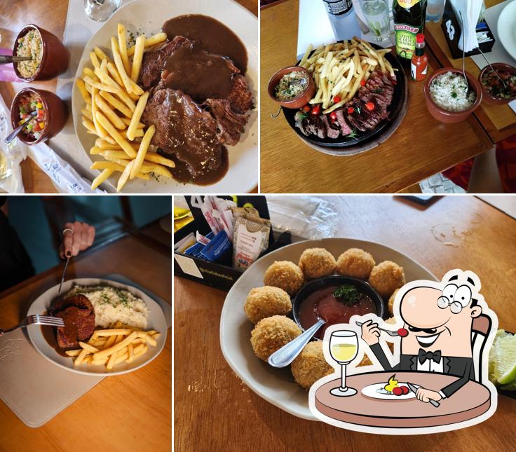 Platos en Vila Clube