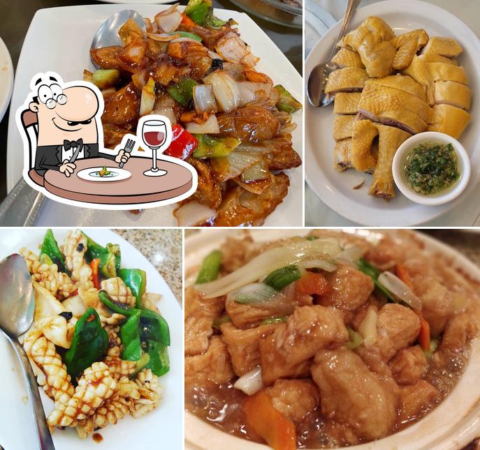 Wing Kee, 6938 Wilcrest Dr B in Houston Restaurant menu and reviews
