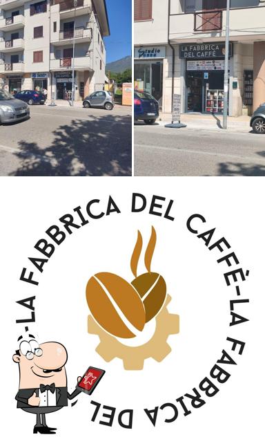 Gli esterni di La Fabbrica del Caffè