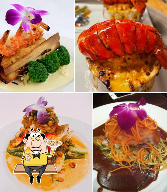 The visitors of Red Fish Seafood Grill can get different seafood items