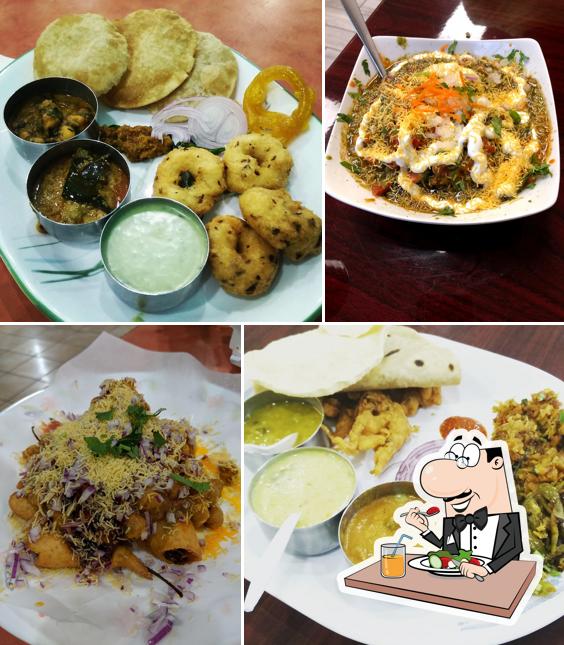 Best Chole Bhature In Alpharetta Restaurants Spring 2024 Restaurant Guru   C14e Amma Kitchen Alpharetta Dishes 1 