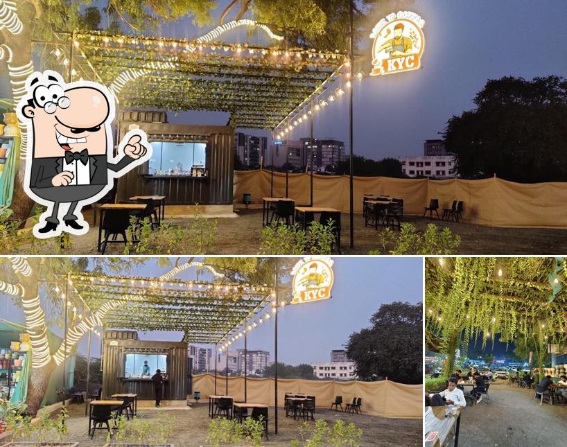 The exterior of KYC CAFE