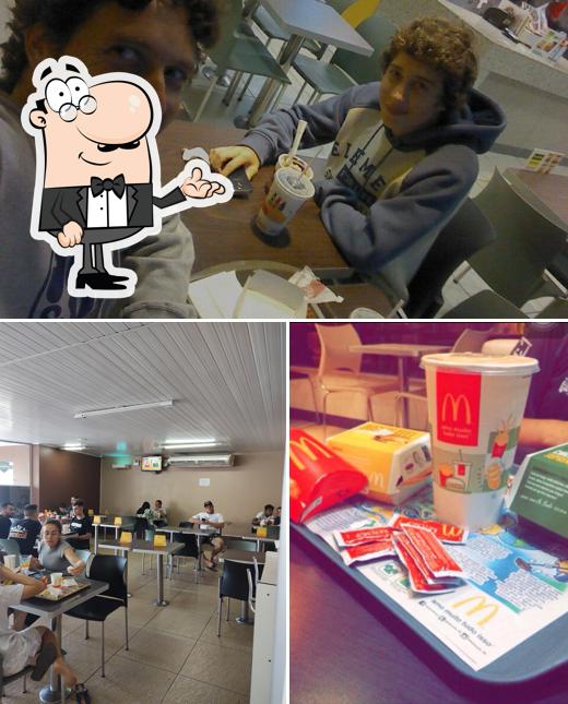 O interior do McDonald's