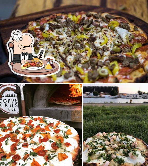 Copper Crust Co. in Marquette Restaurant reviews