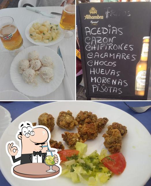 Estas son las imágenes donde puedes ver bebida y comida en El Rincon de la Morena