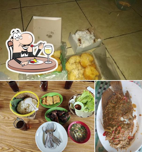 Comida en Rumah Makan Samara Desa