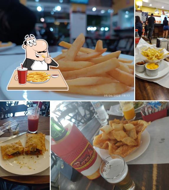 Batata frita em SEO ROCK - PASTEIS, LANCHES E SHAKES