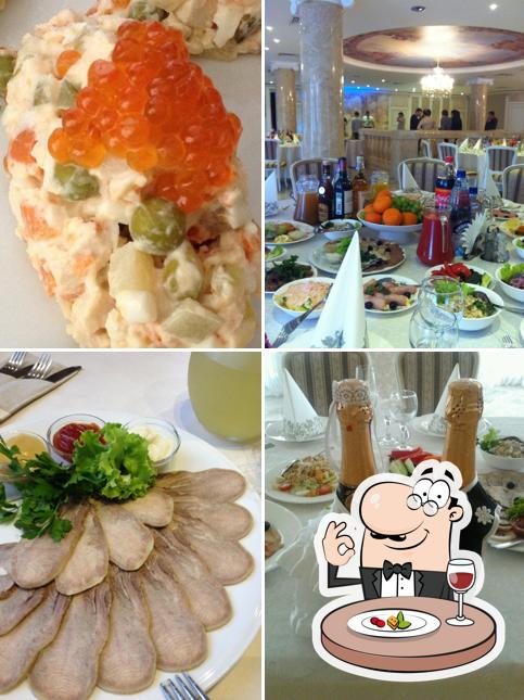 Food at Lya Mur
