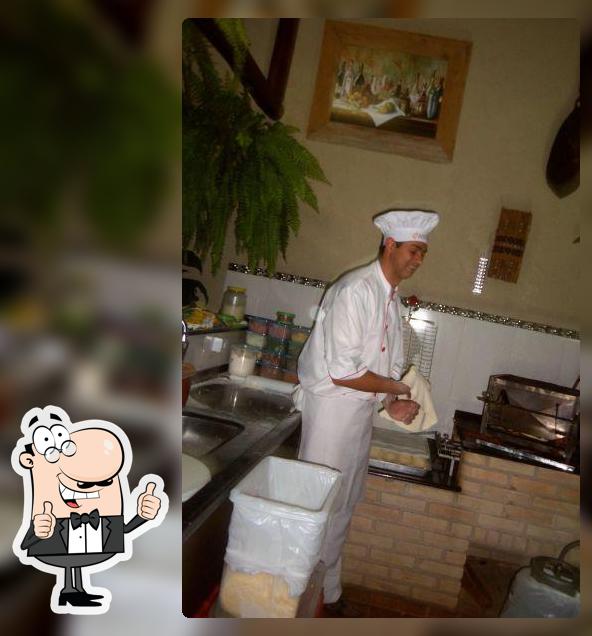D Juli pizzas delivery foto