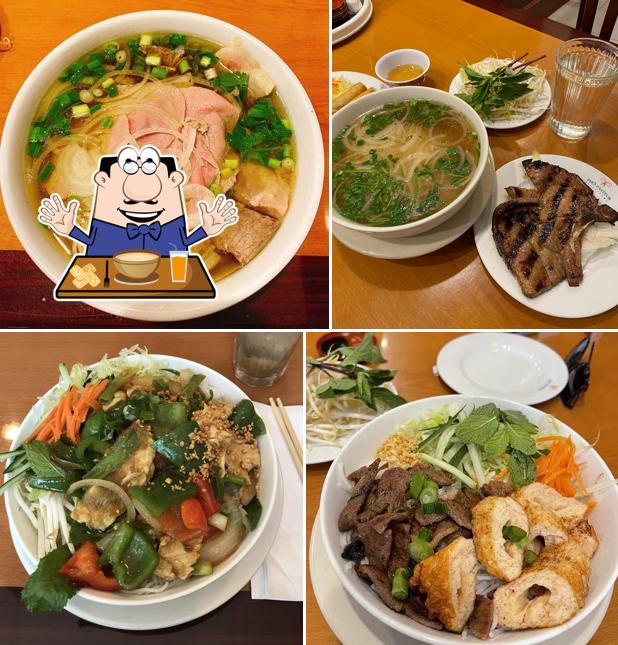Meals at Phở Pasteur