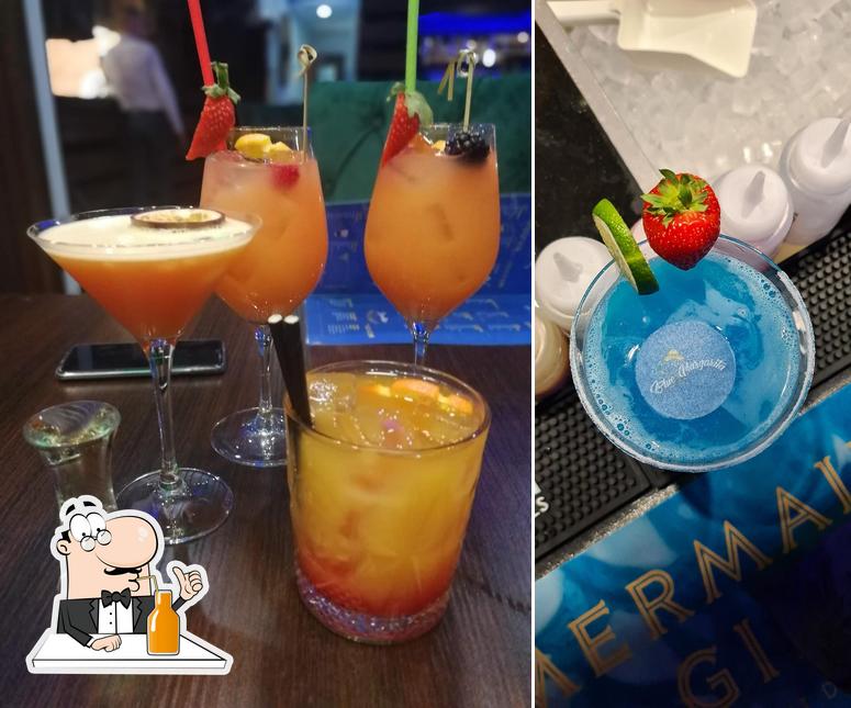 Blue Margarita Cocktails, Wine Bar and Tapas in Portsmouth Restaurant