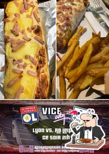 Посмотрите на этот снимок, где видны еда и внешнее оформление в VICE CITY