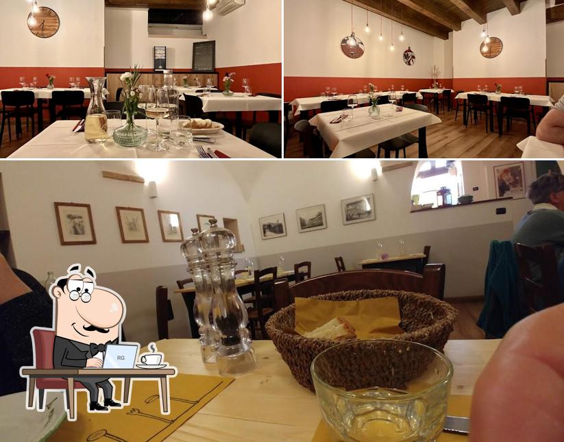 Gli interni di Trattoria degli Artisti
