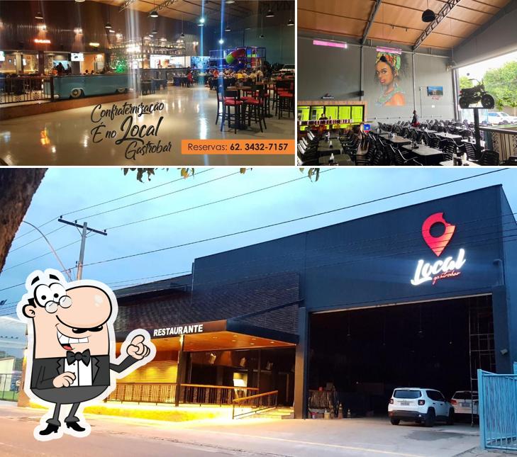 A exterior e interior do restaurante