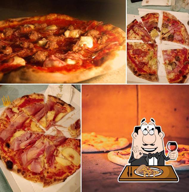 Scegli una pizza a Pizzeria E Gastronomia Mauro