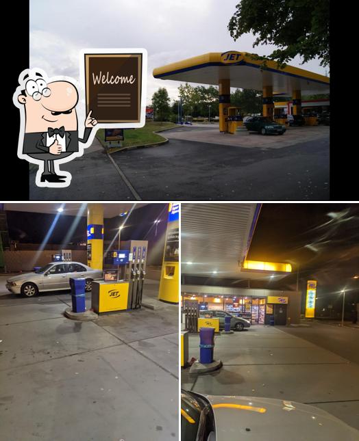 Regarder cette photo de JET Tankstelle