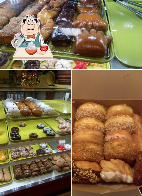"Friendly Donut House" предлагает большой выбор десертов