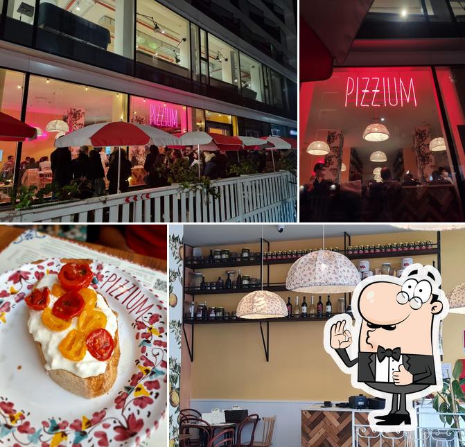 Здесь можно посмотреть изображение ресторана "Pizzium - Isola"