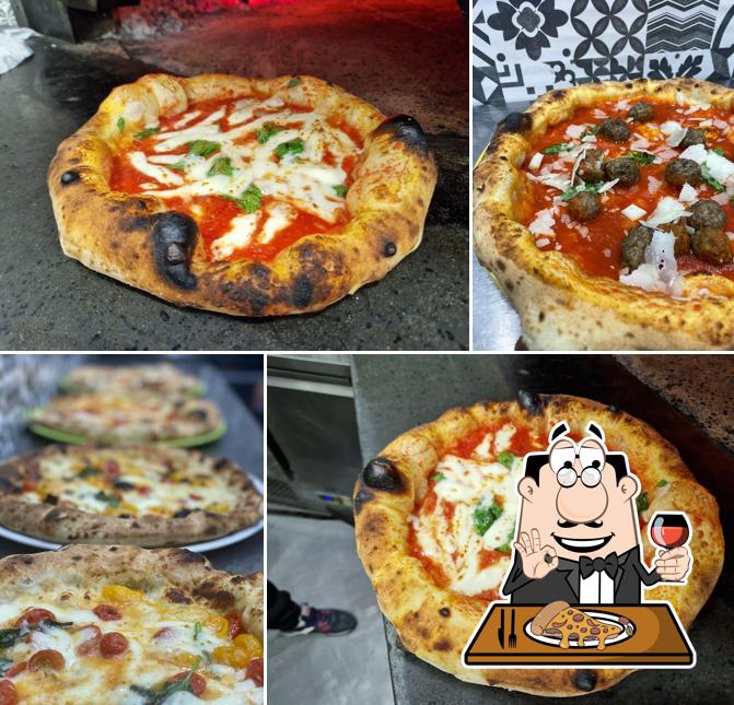 Scegli tra le molte varianti di pizza