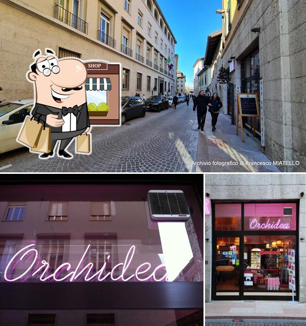 Bar Orchidea se distingue par sa extérieur et nourriture