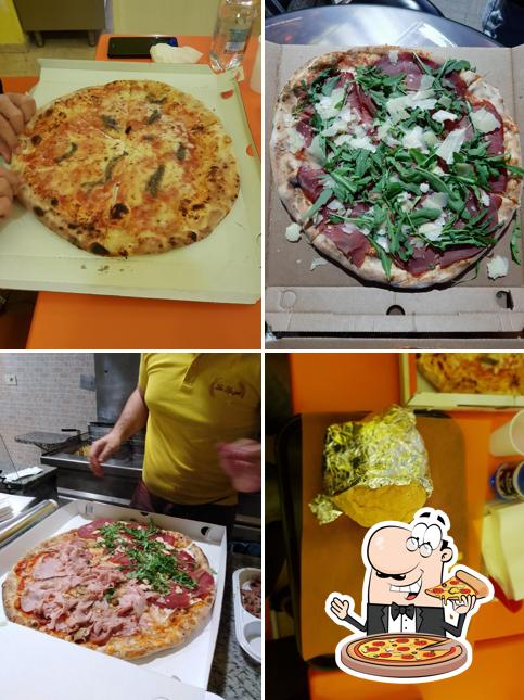 Ordina tra le svariate varianti di pizza