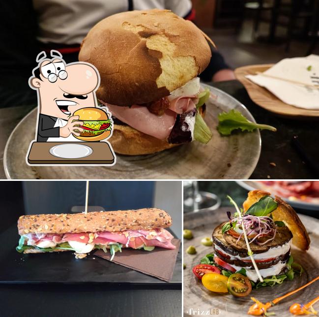 Gli hamburger di Frizzcafè Bari - Lungomare potranno incontrare i gusti di molti
