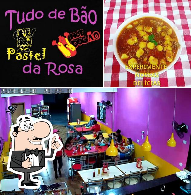 Here's a pic of Dogão e pastel da Rosa