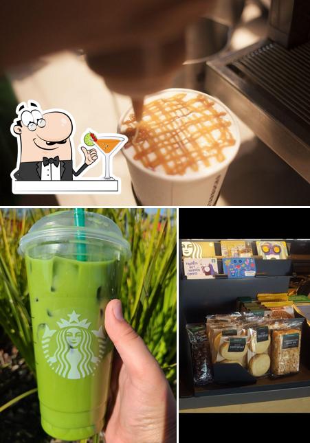 В Starbucks есть напитки, еда и многое другое