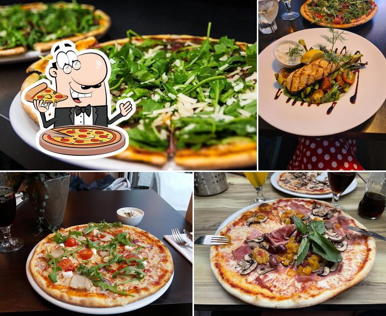 Try out pizza at Trattoria La Pizza
