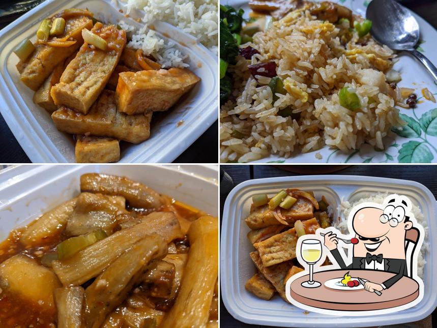 Jade Court, 1516 E Harper Ct in Chicago Restaurant menu and reviews