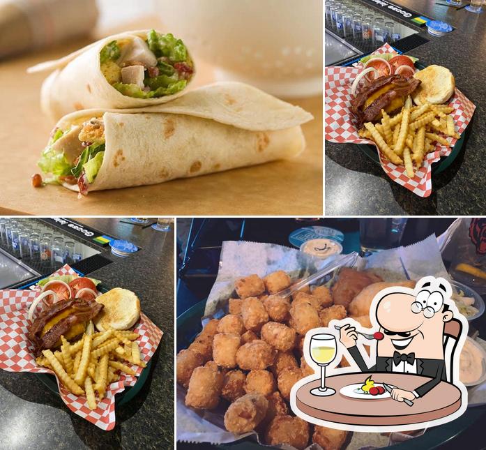 Sidetrack'd Bar and Grill in Sandwich Restaurant menu and reviews