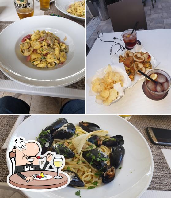 Cibo al Nuovo Caffè dei Nebrodi