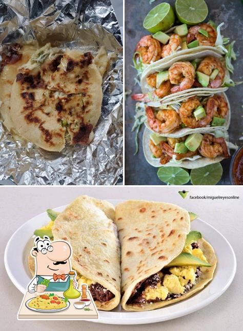Restaurant Cafeteria Tia Roseta in Roswell Restaurant menu and reviews