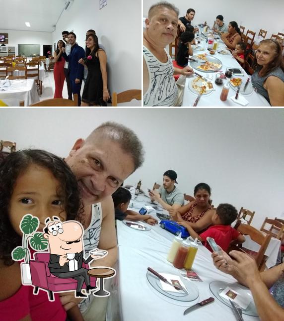 Veja imagens do interior do Mananda Sorveteria e Pizzaria