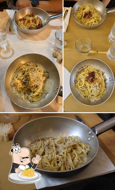 Spaghetti alla carbonara al Bistrot Er Marchese | Roma Centro