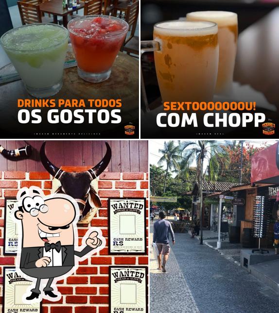 O Texanos Burger e Bar se destaca pelo exterior e comida