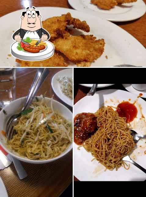 Food at Chung Wah Restaurant