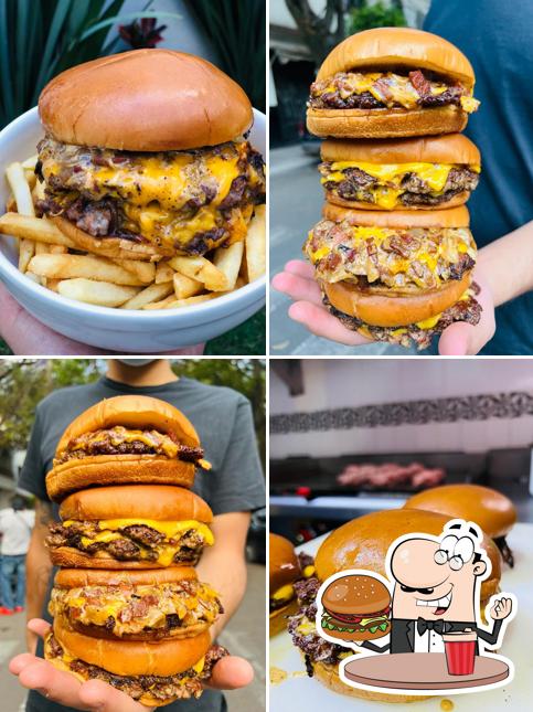 Taste one of the burgers available at Chubbies Burger Satélite