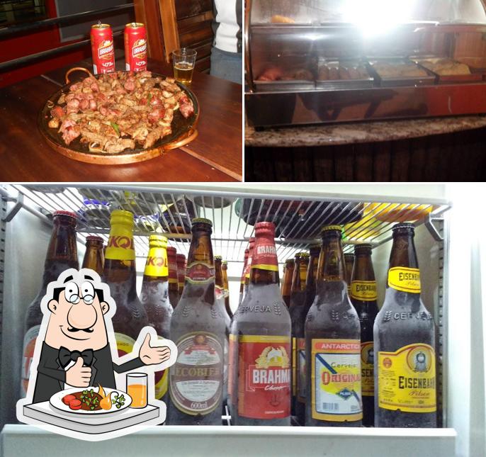 Entre diferentes coisas, comida e cerveja podem ser encontrados no Trem Mineiro