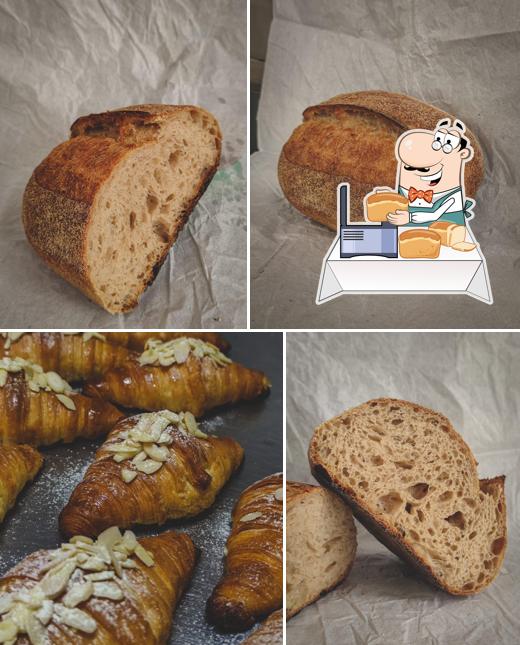 Pão-com-alho em Cafeteria e Padaria Artesanal Fermento